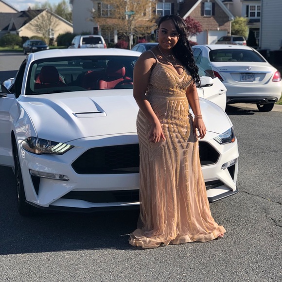 Prom Dress! - Picture 2 of 6